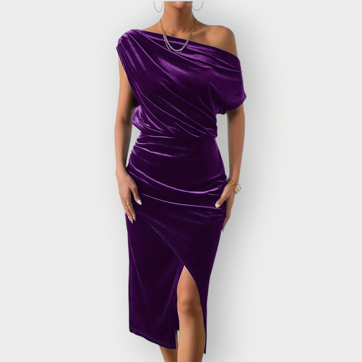 Grecia – Robe Midi en Velours Drapé à Épaule Dégagée